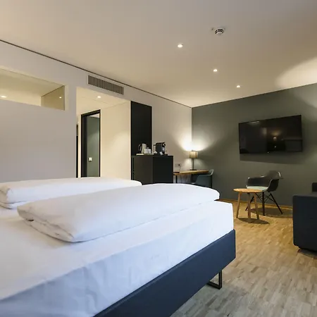 Montfort - فلدكرش