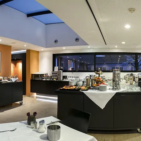 Montfort - 4*