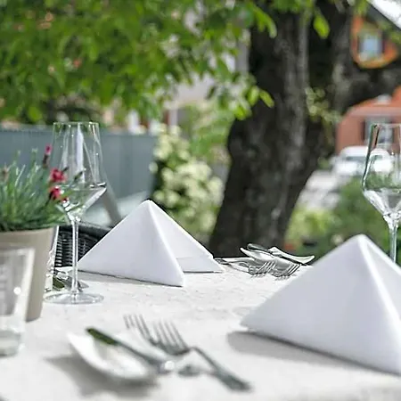 Montfort -
