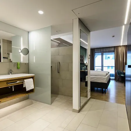 Montfort - Отель Фельдкирьх