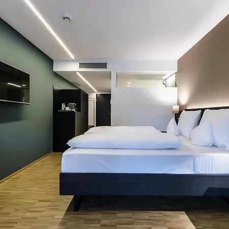 Hotel Montfort - 4*